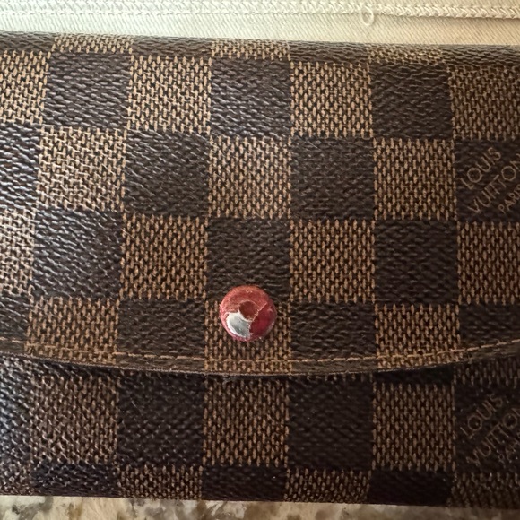 ♥️ Authentic Louis Vuitton Damier Ebene Emilie Wallet Red - Picture 2 of 16